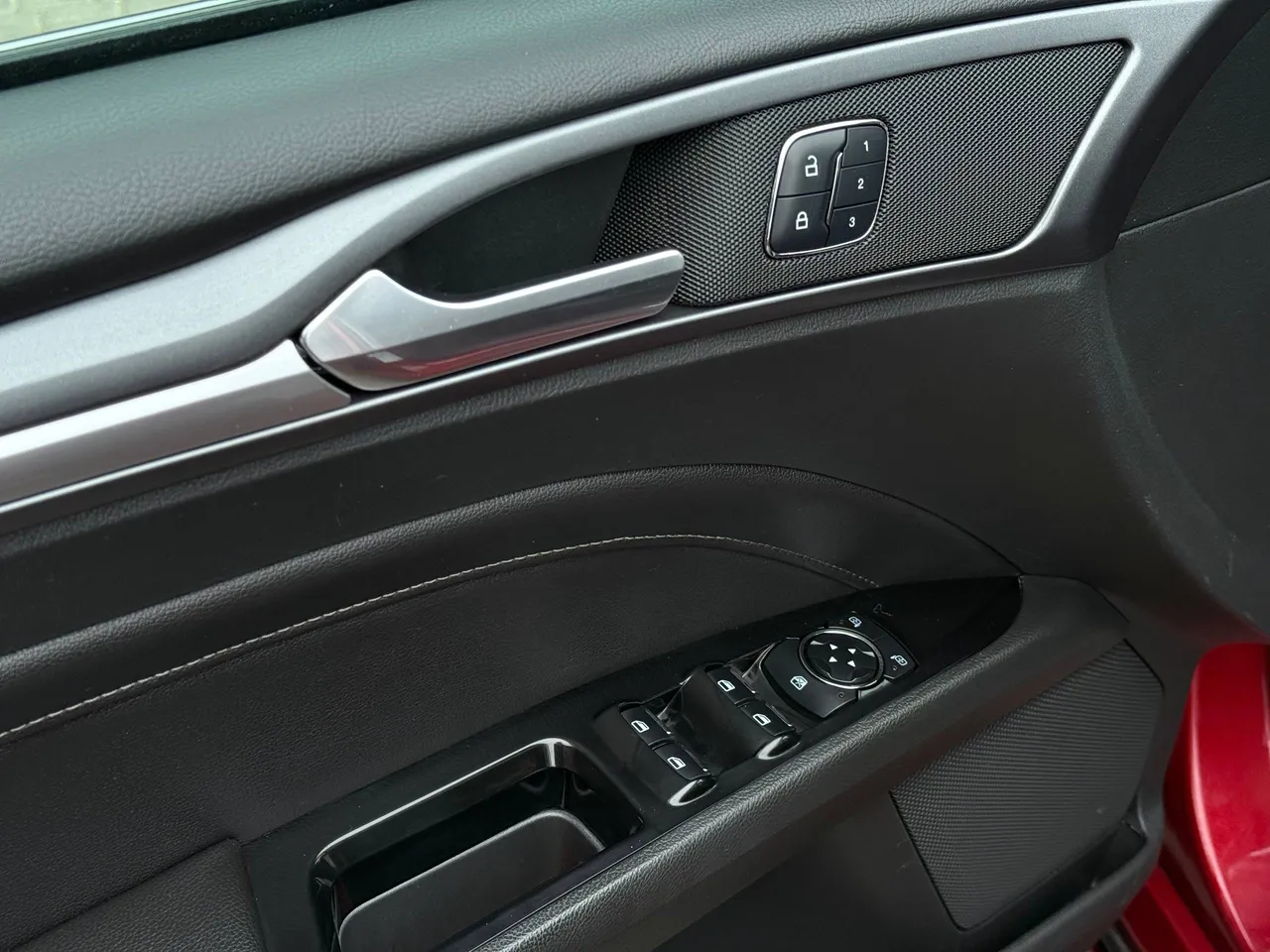 Ford Fusion USA - фото 18