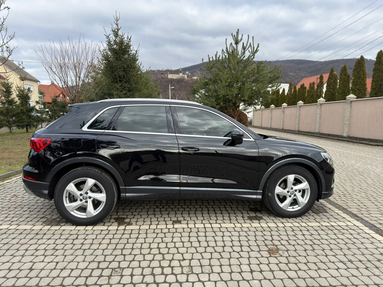 Audi Q3 - фото 3