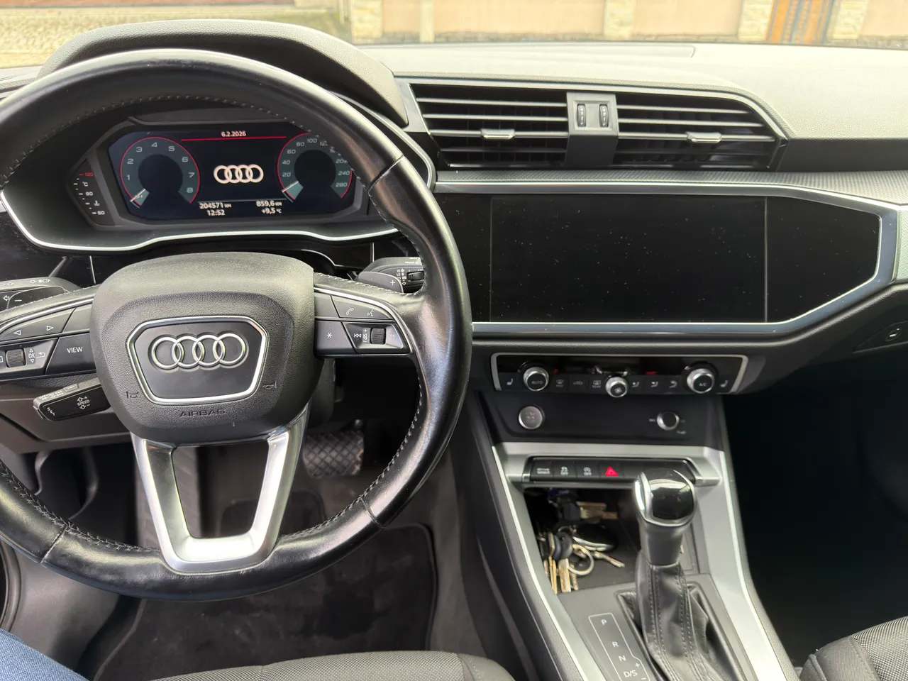 Audi Q3 - фото 6