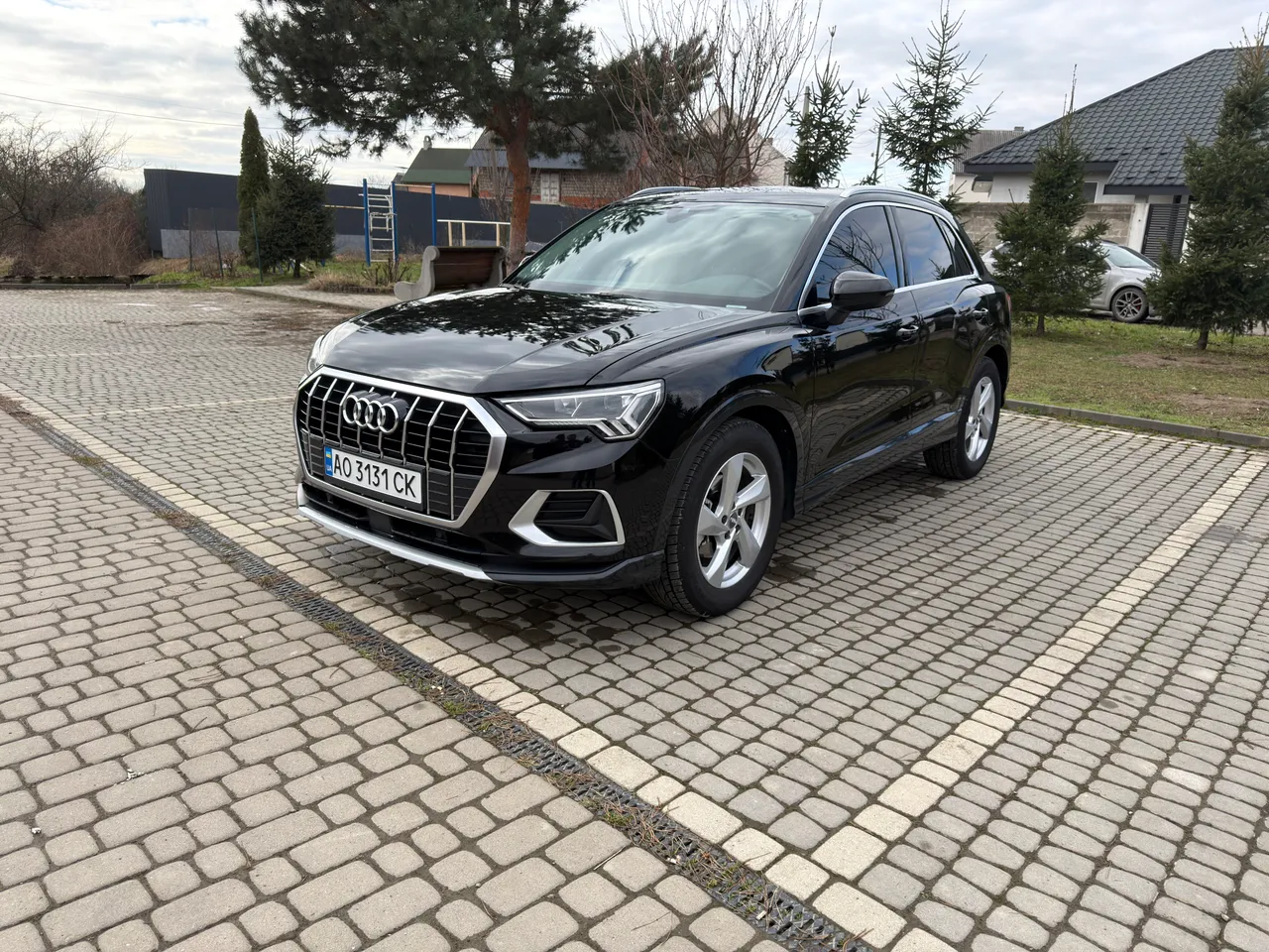 Audi Q3 - фото 1