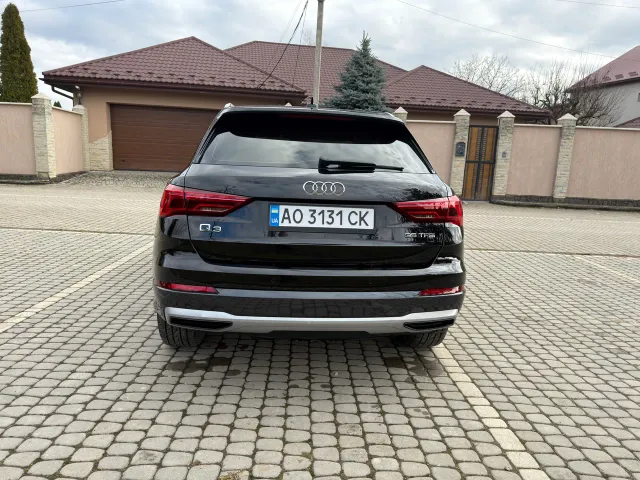 Audi Q3 - фото 5