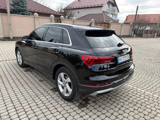 Audi Q3 - фото 2