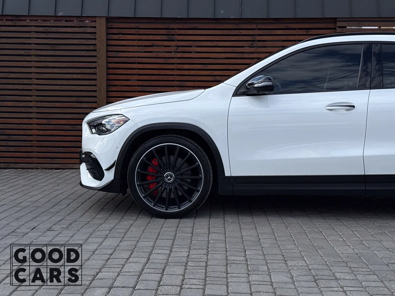 Mercedes-Benz GLA AMG - фото 15