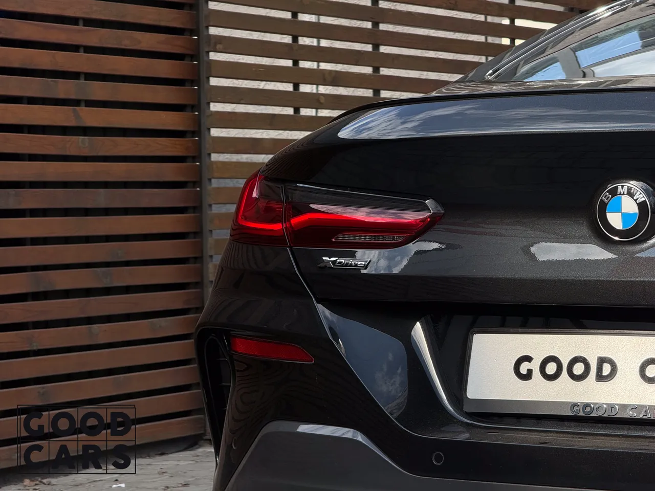 BMW 8 серії - фото 15