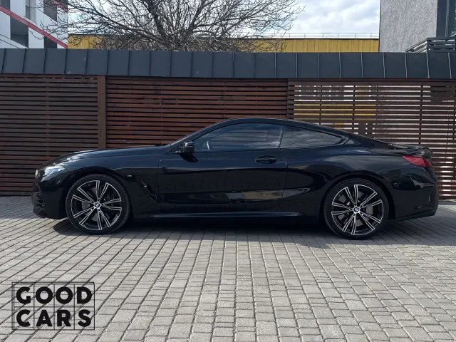 BMW 8 серії - фото 4