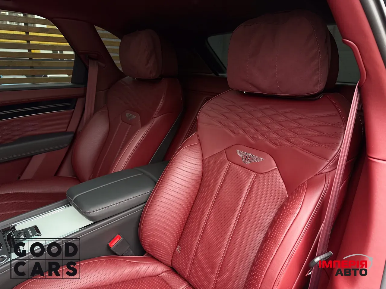 Bentley Bentayga - фото 33