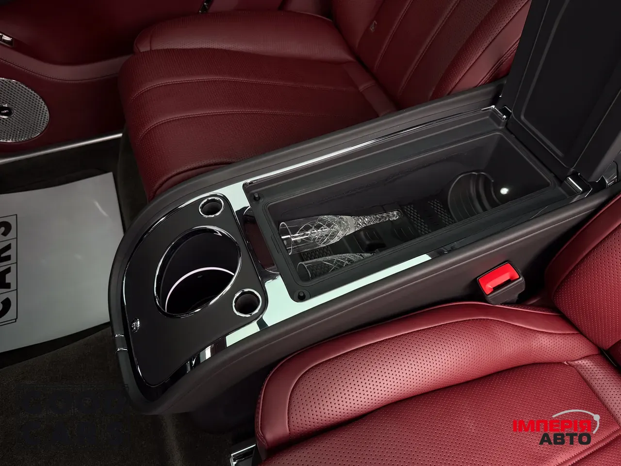 Bentley Bentayga - фото 38