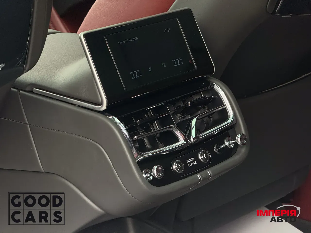 Bentley Bentayga - фото 36