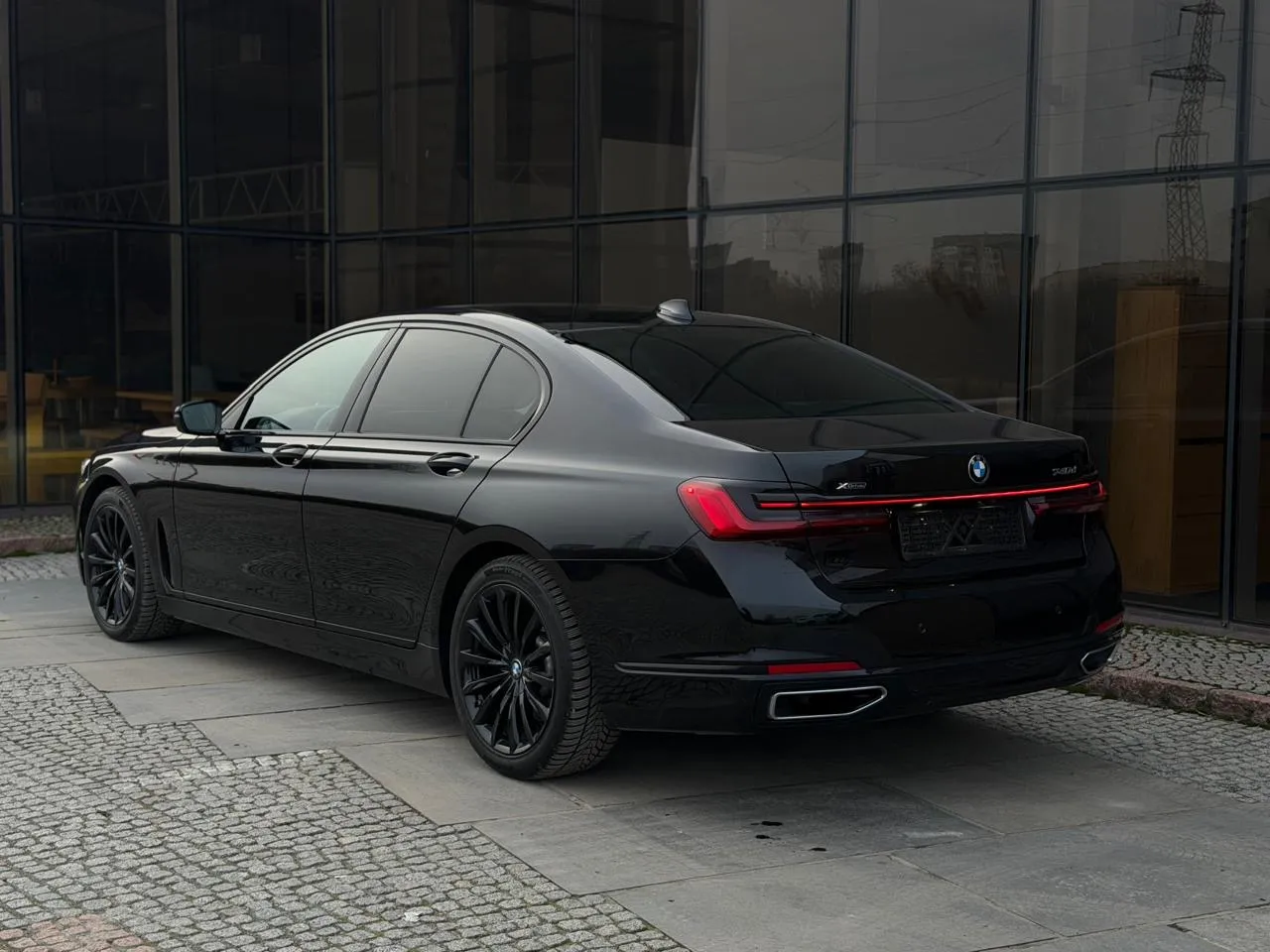 BMW 7 серії - фото 13