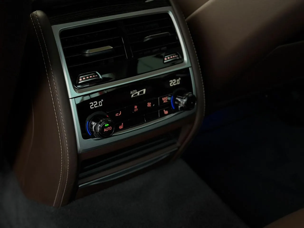 BMW 7 серії - фото 10