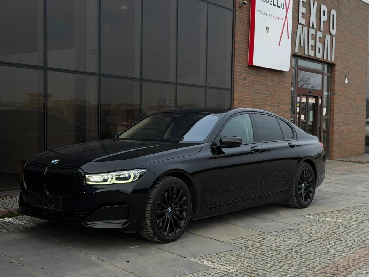 BMW 7 серії - фото 14