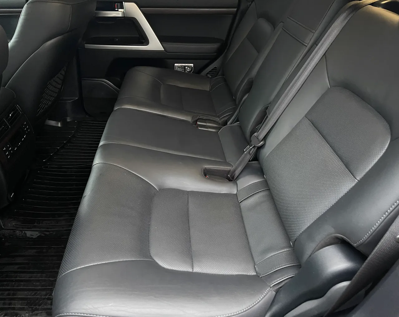 Toyota Land Cruiser - фото 8