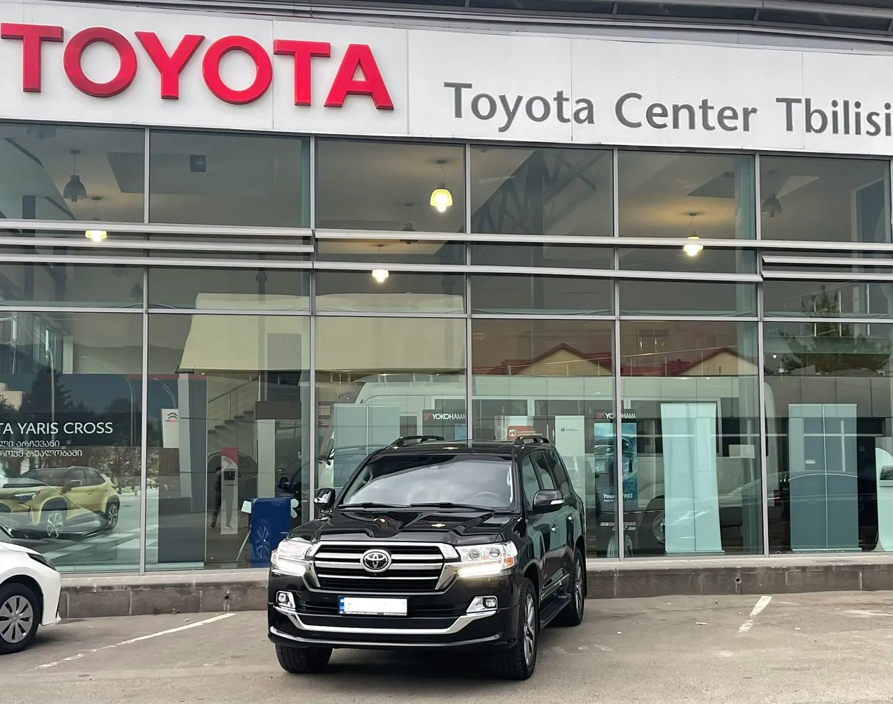 Toyota Land Cruiser - фото 1