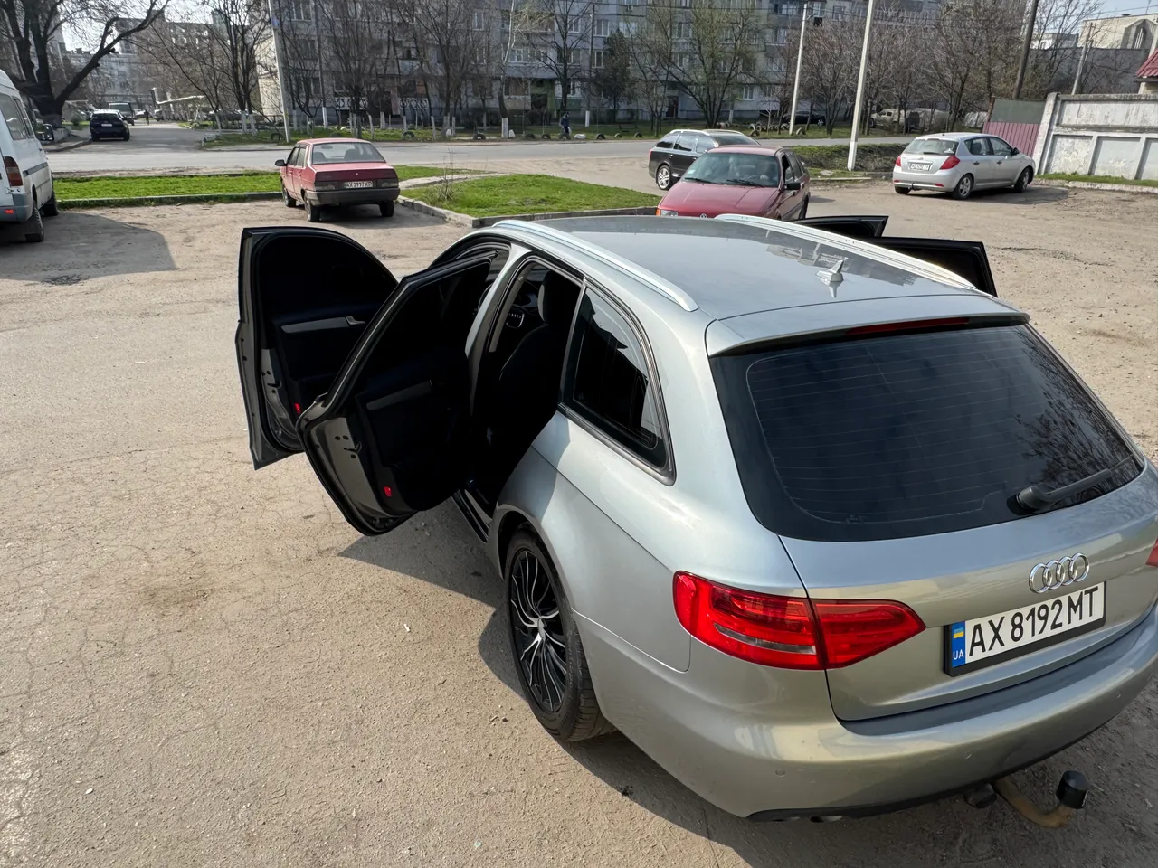 Audi A4 - фото 27