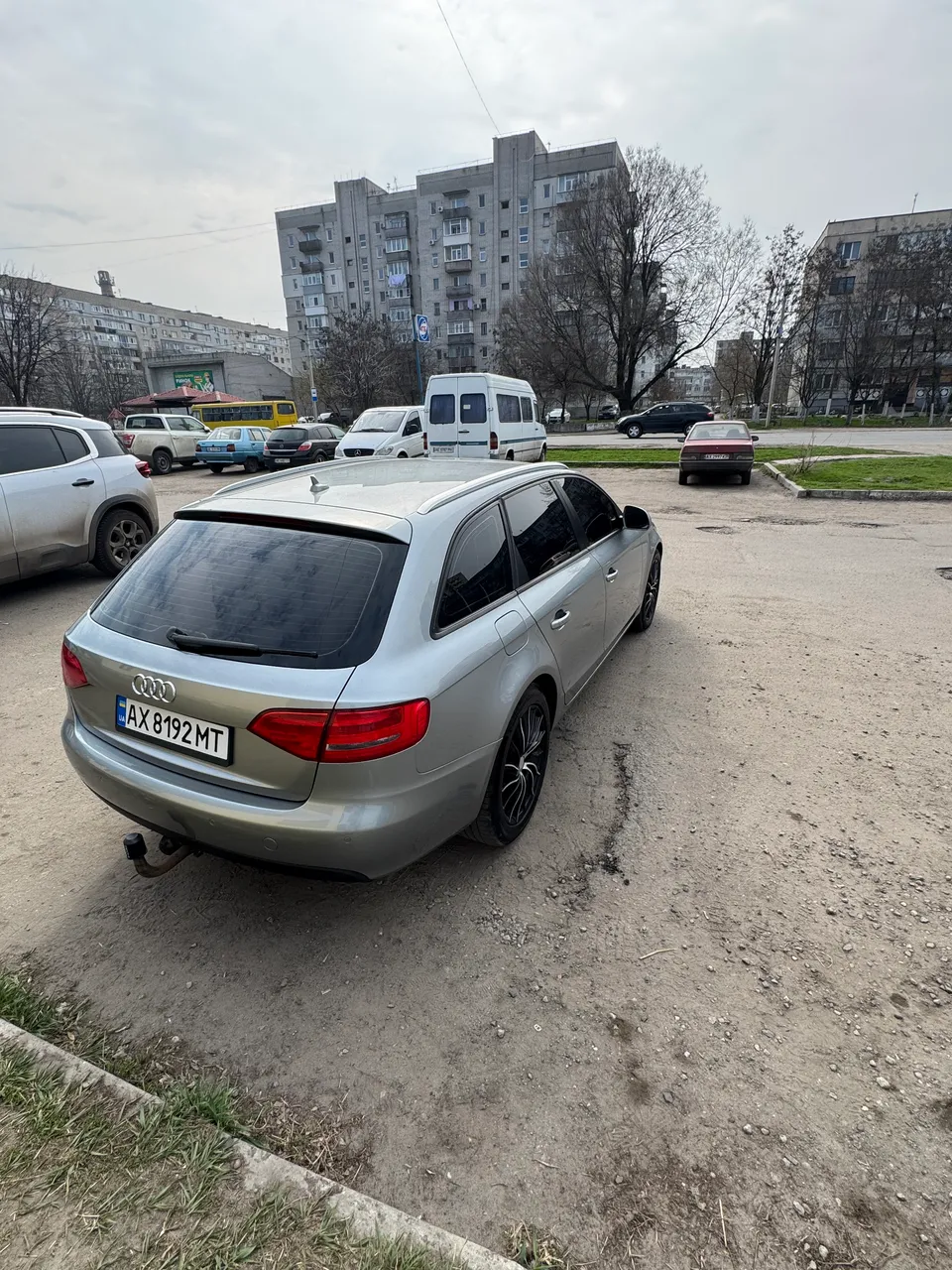 Audi A4 - фото 11