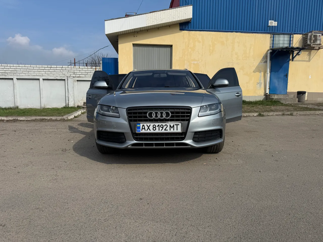 Audi A4 - фото 14