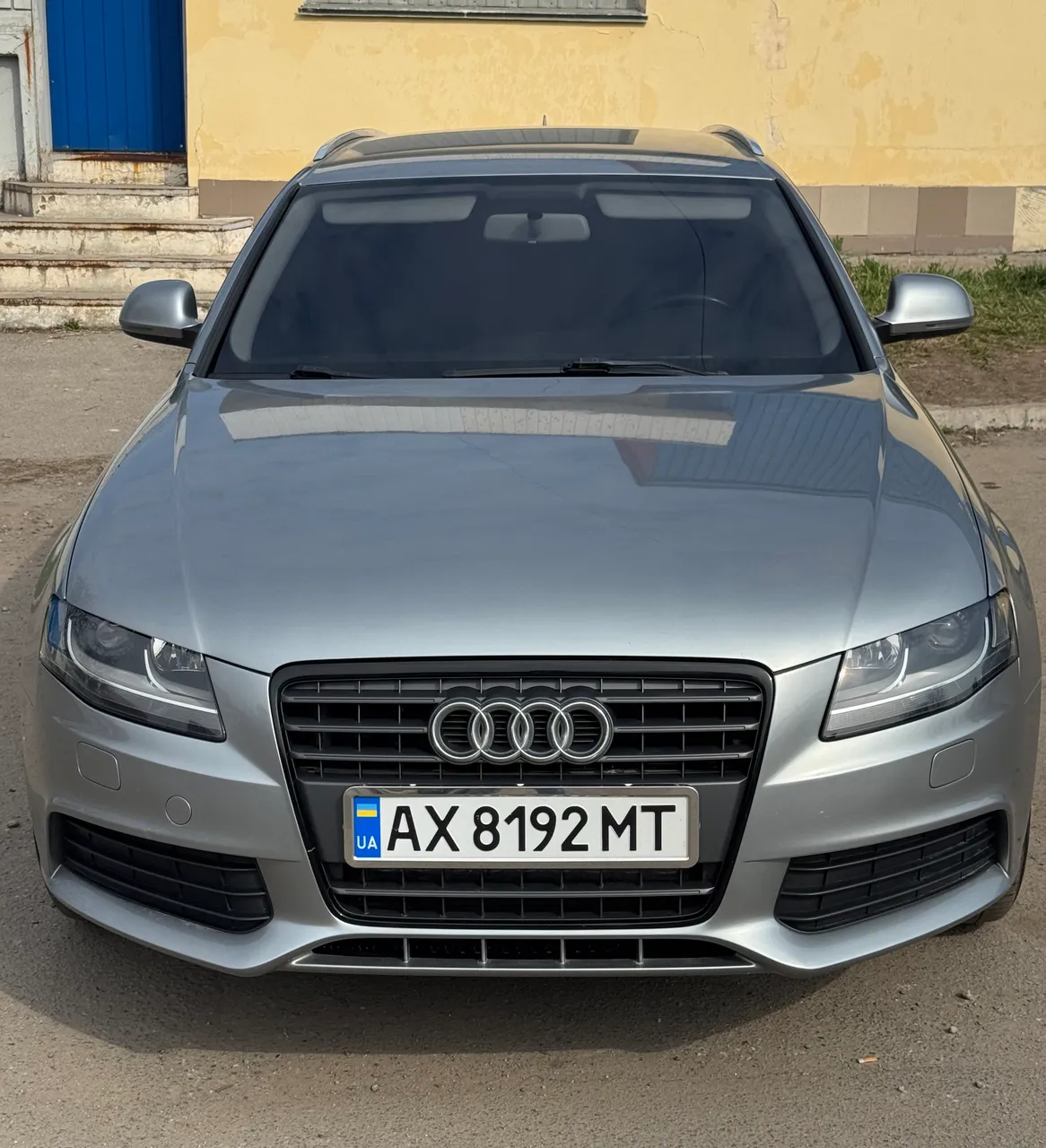 Audi A4 - фото 5