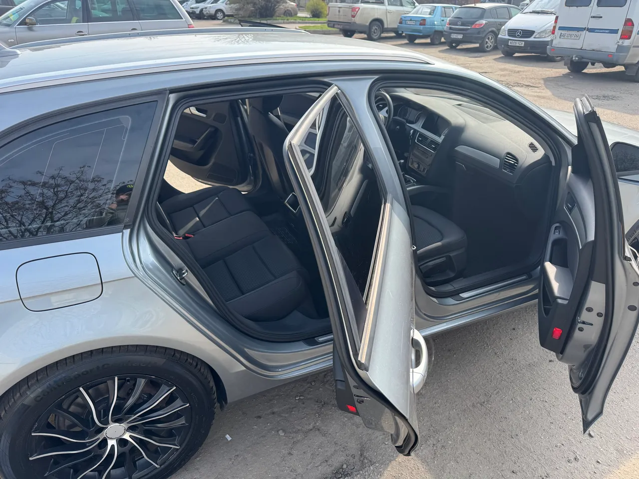 Audi A4 - фото 25