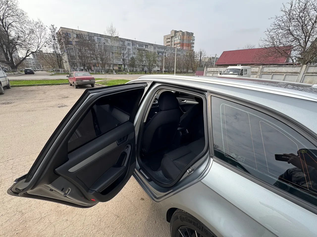 Audi A4 - фото 19