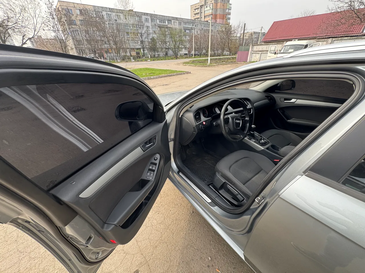 Audi A4 - фото 20