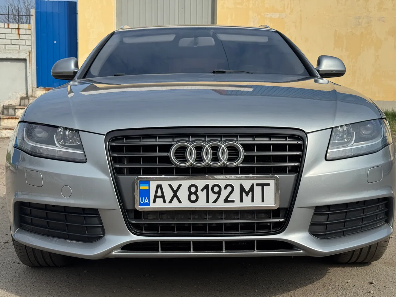 Audi A4 - фото 7