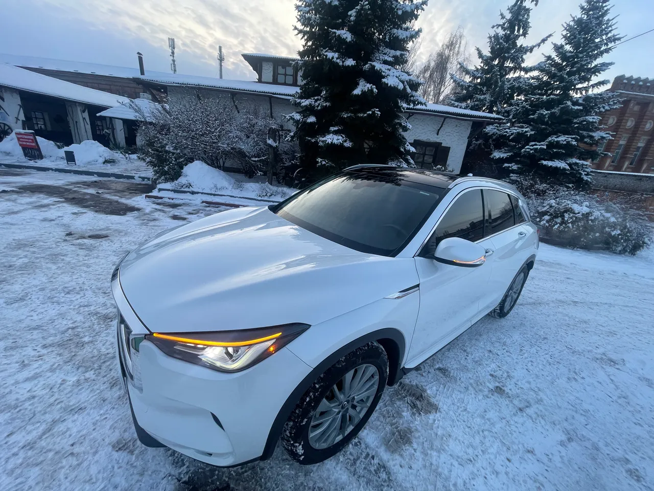 Infiniti QX50 - фото 1