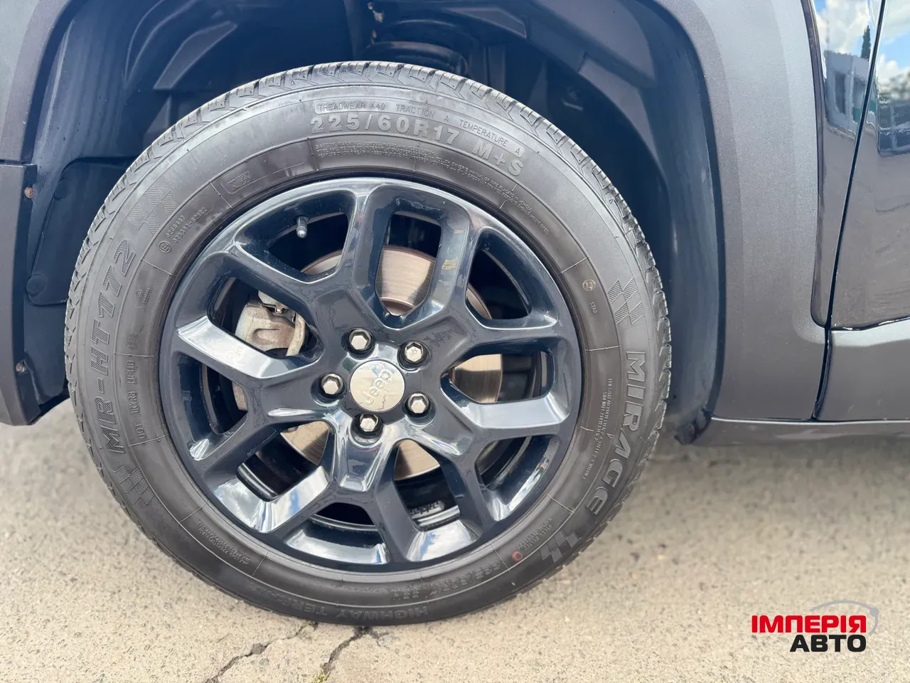Jeep Renegade - фото 12