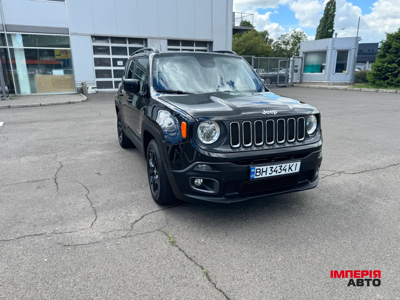 Jeep Renegade - фото 1