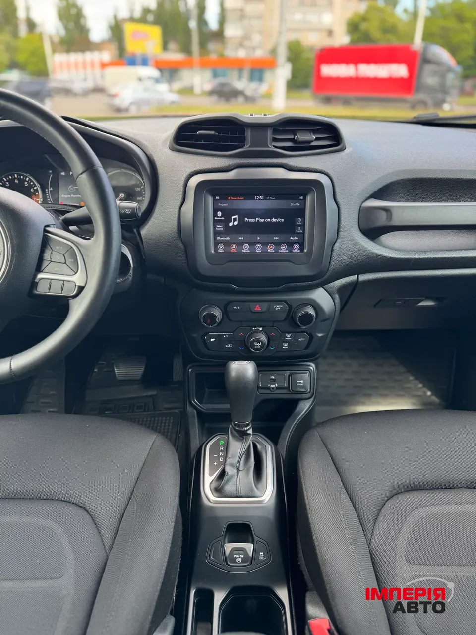 Jeep Renegade - фото 10