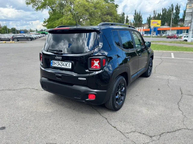 Jeep Renegade - фото 4