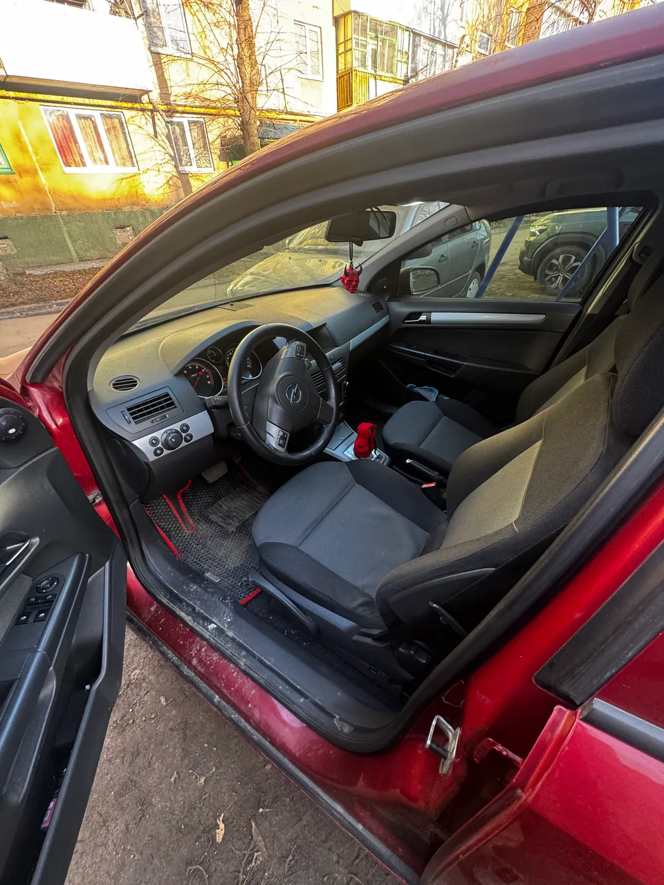 Opel Astra - фото 3