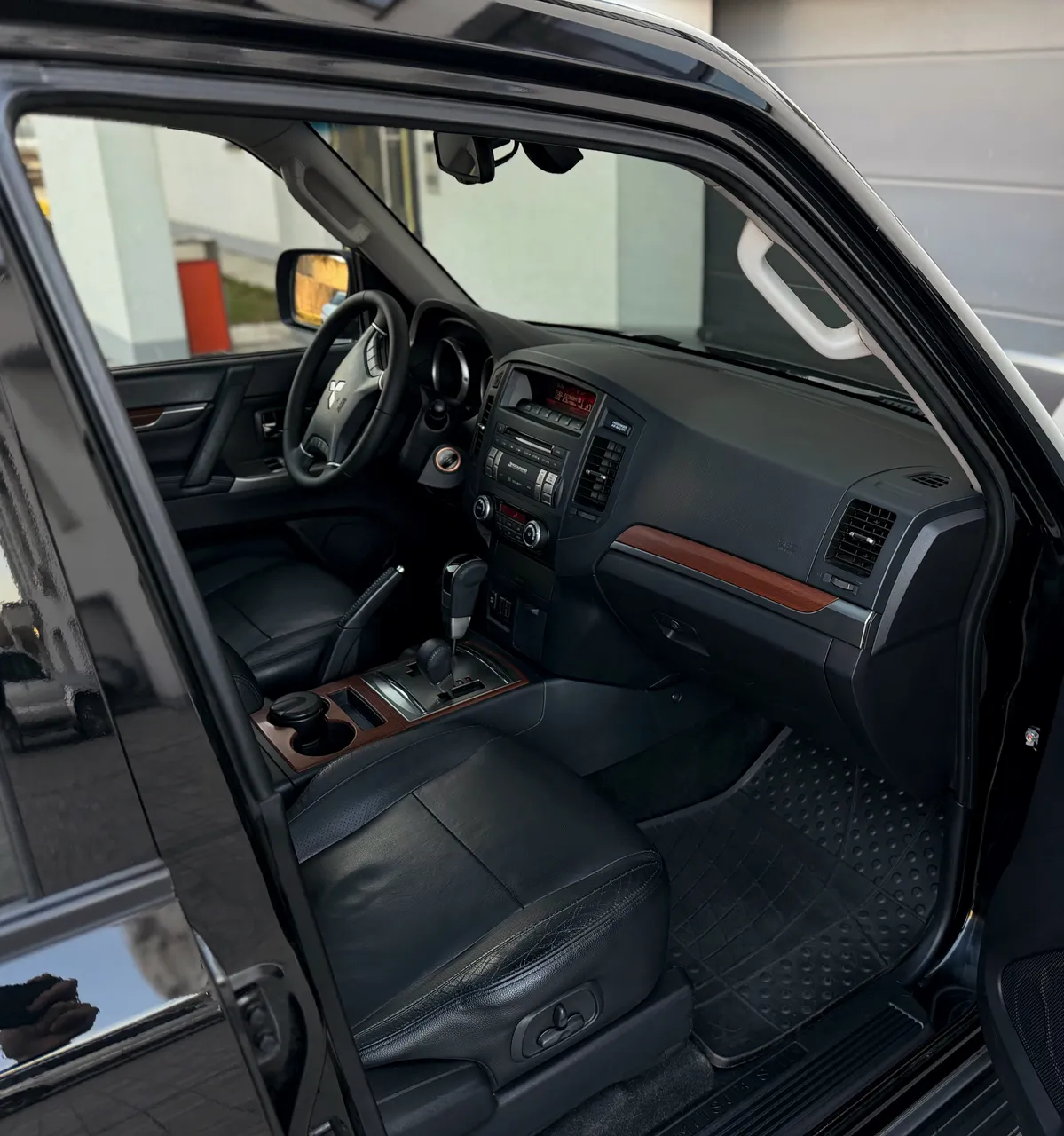 Mitsubishi Pajero - фото 33