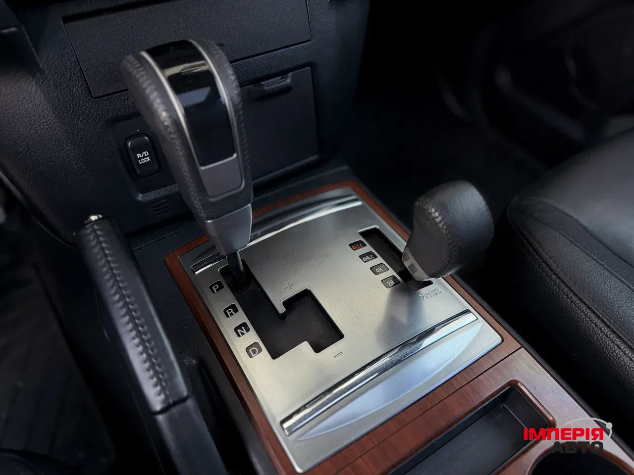 Mitsubishi Pajero - фото 28