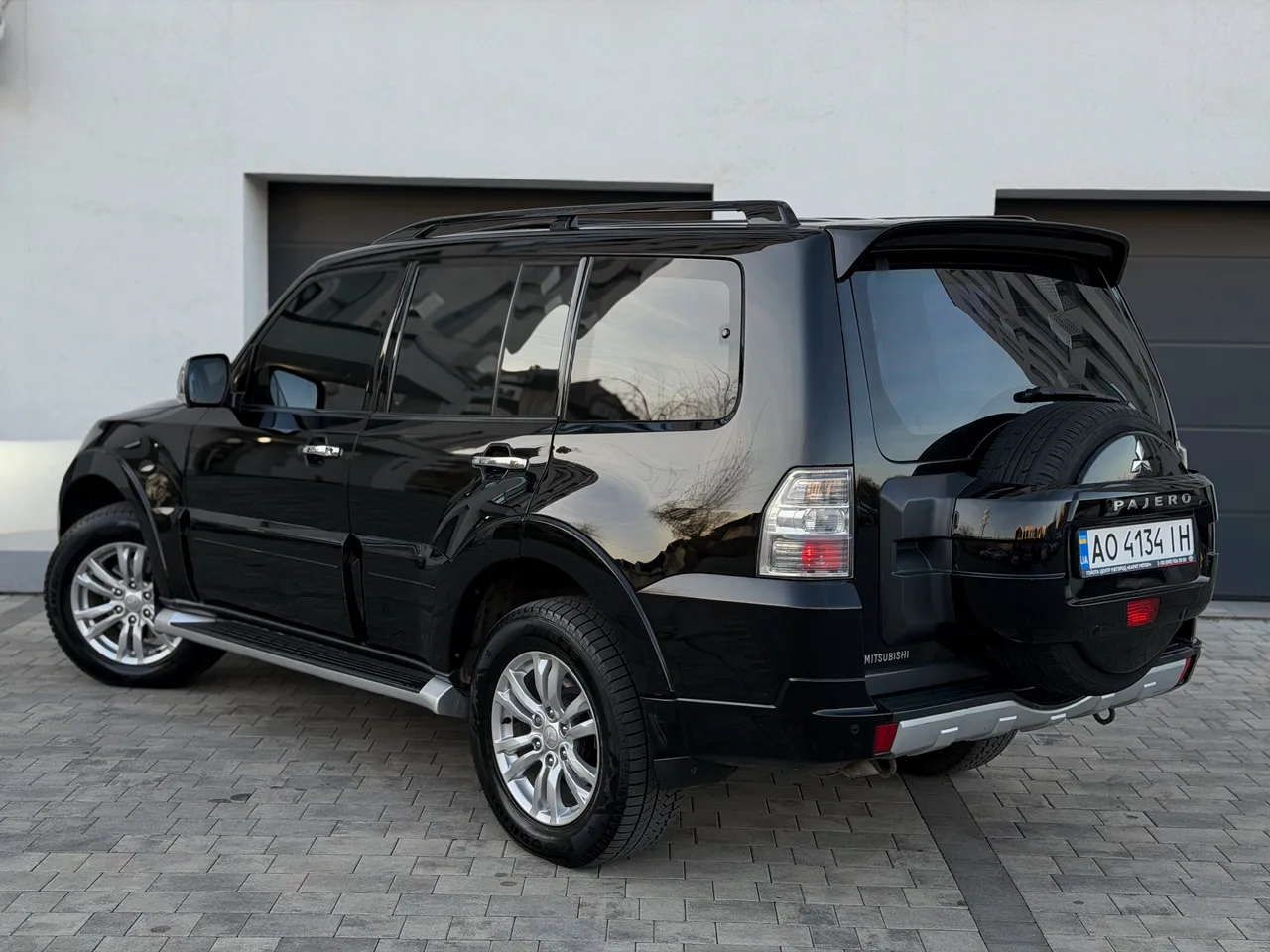 Mitsubishi Pajero - фото 8