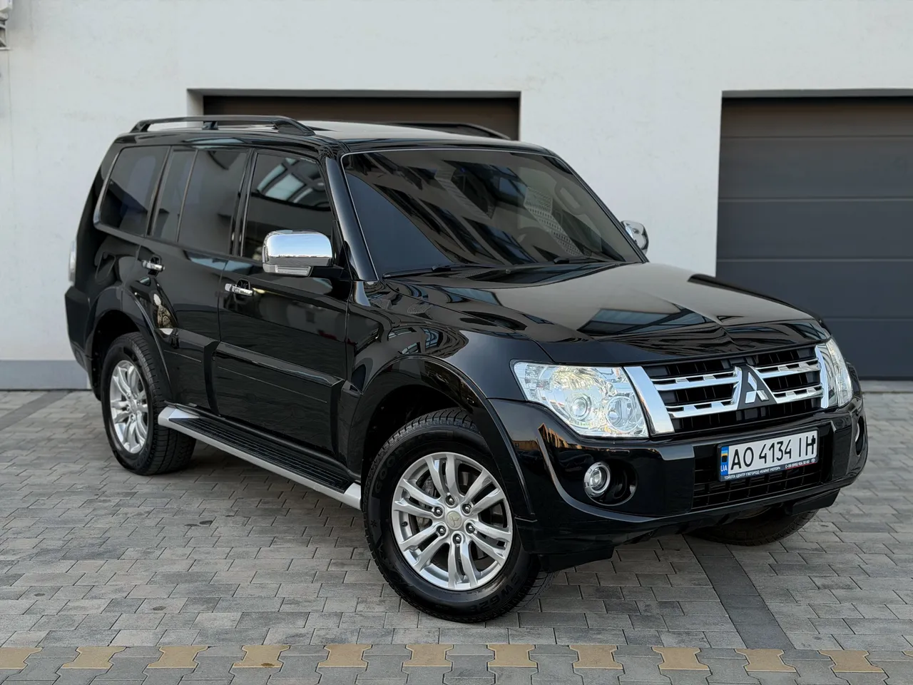 Mitsubishi Pajero - фото 4