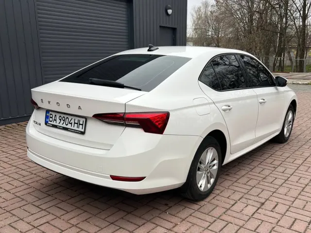 Skoda Octavia - фото 4