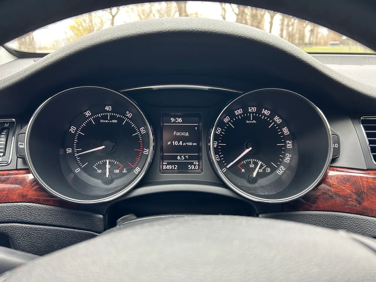 Skoda Superb - фото 13