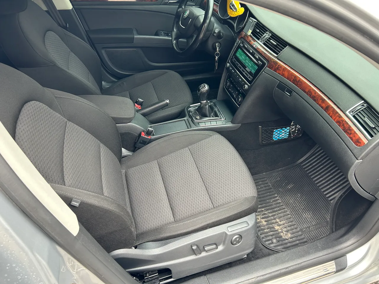 Skoda Superb - фото 18