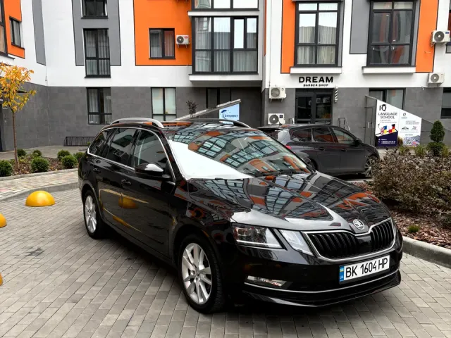 Skoda Octavia - фото 2