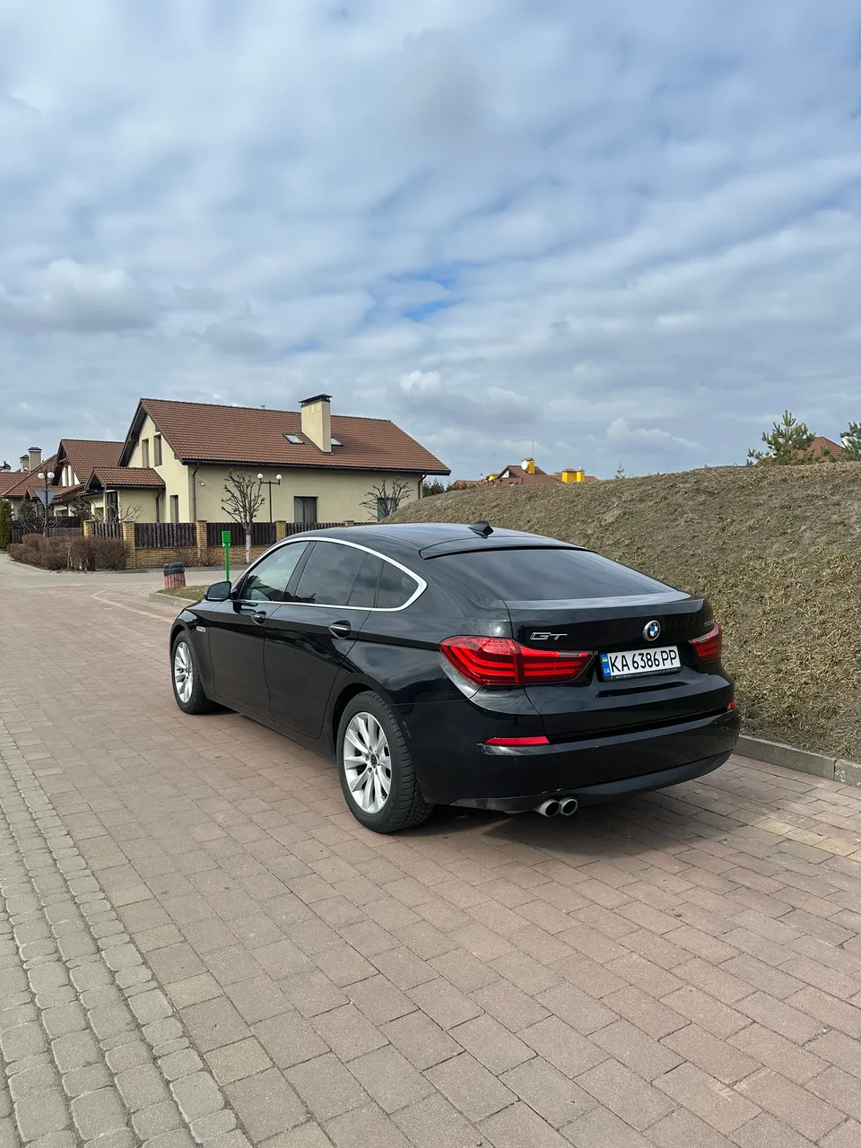 BMW 5 серії - фото 1