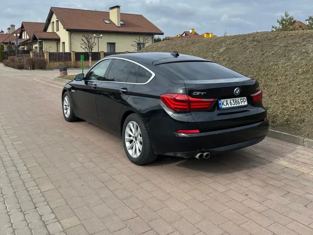 BMW 5 серії - фото 1