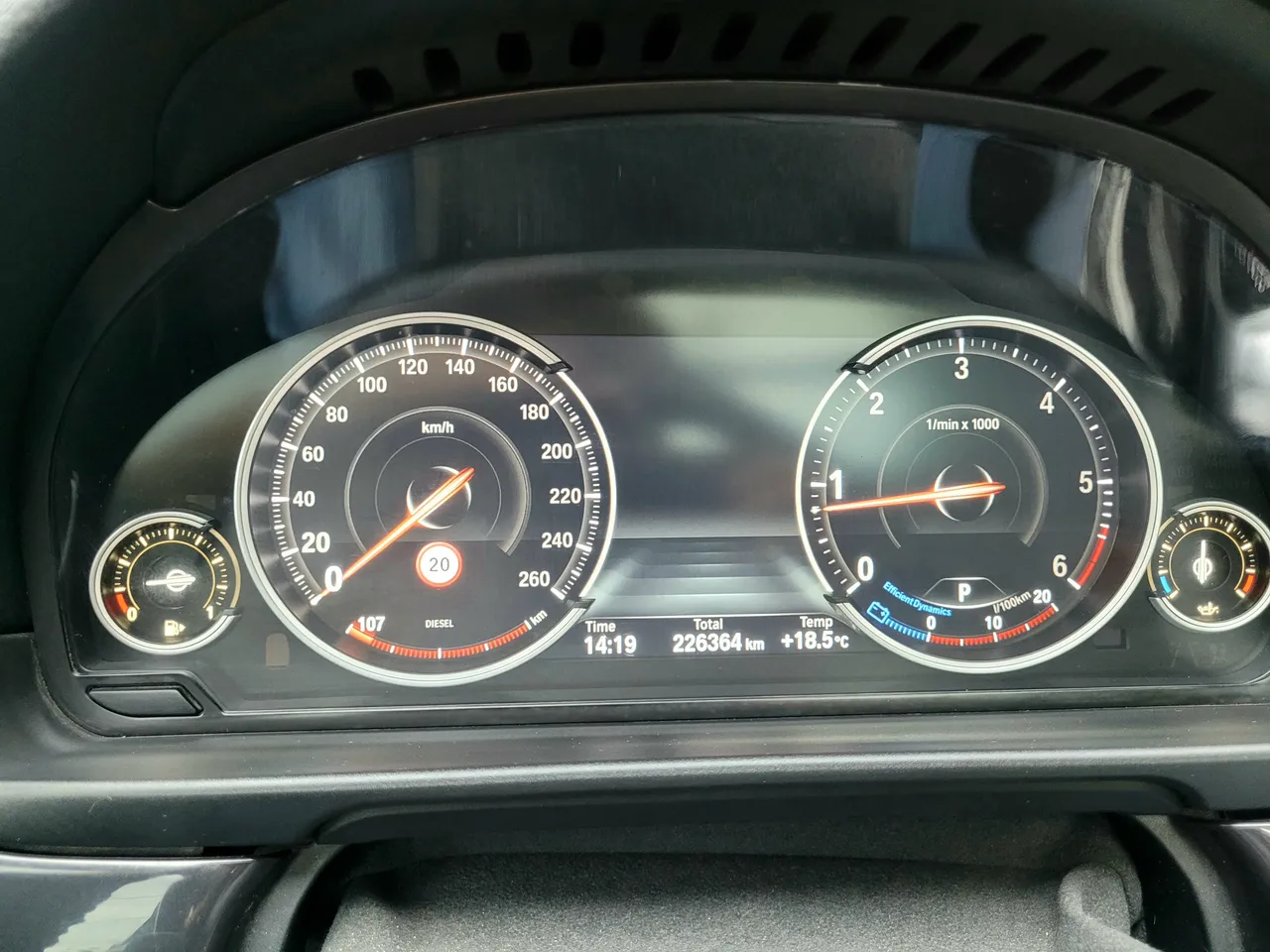 BMW 5 серії - фото 18