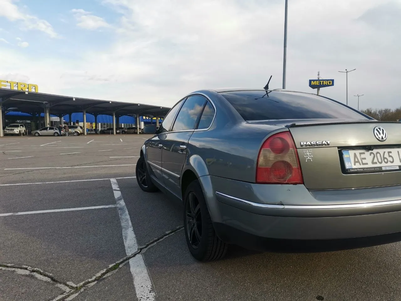 Volkswagen Passat - фото 2