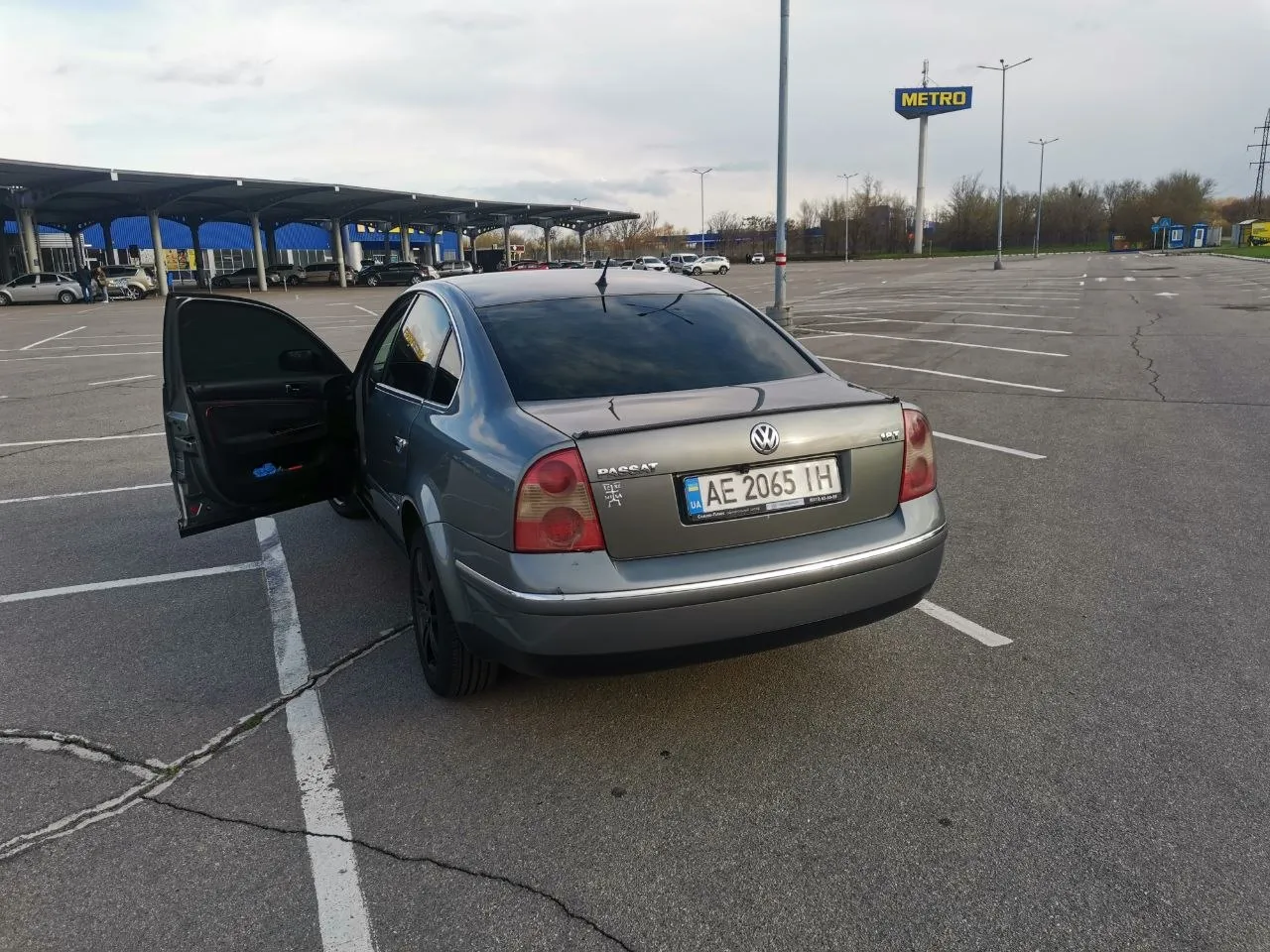 Volkswagen Passat - фото 3