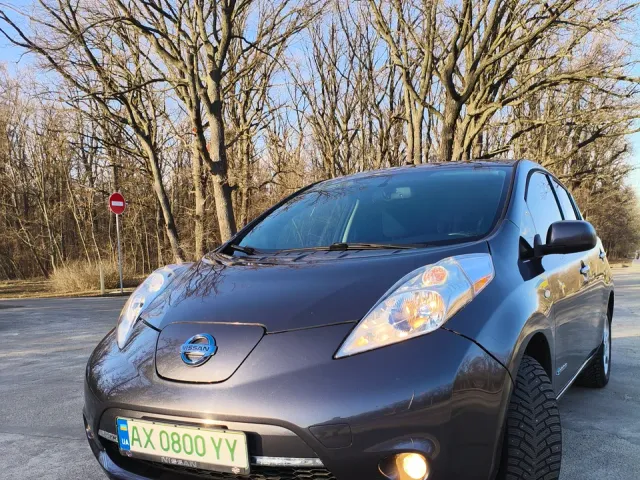 Nissan Leaf - фото 2
