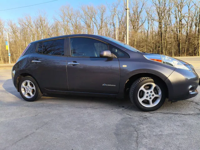 Nissan Leaf - фото 4