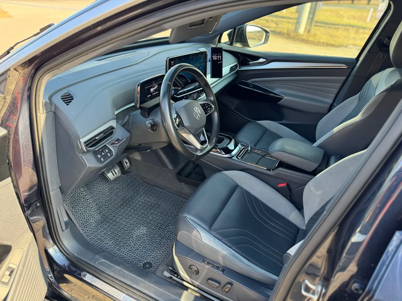 Volkswagen ID.4 - фото 8