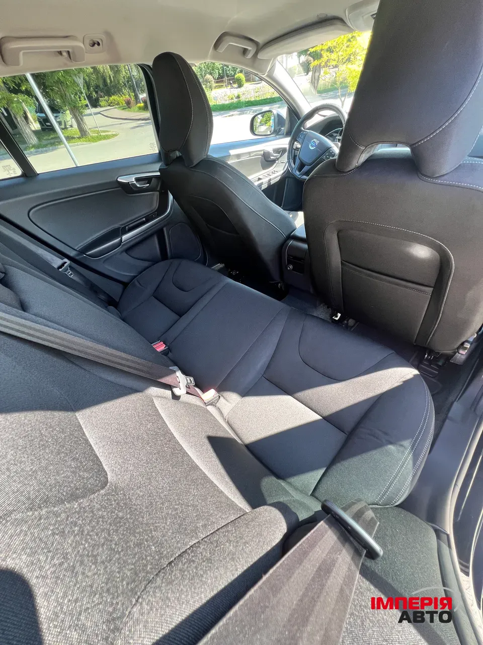 Volvo V60 - фото 43