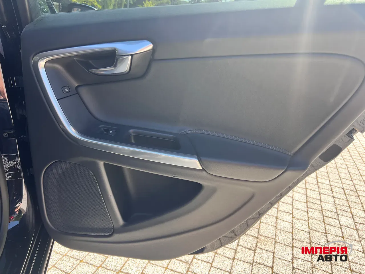 Volvo V60 - фото 42