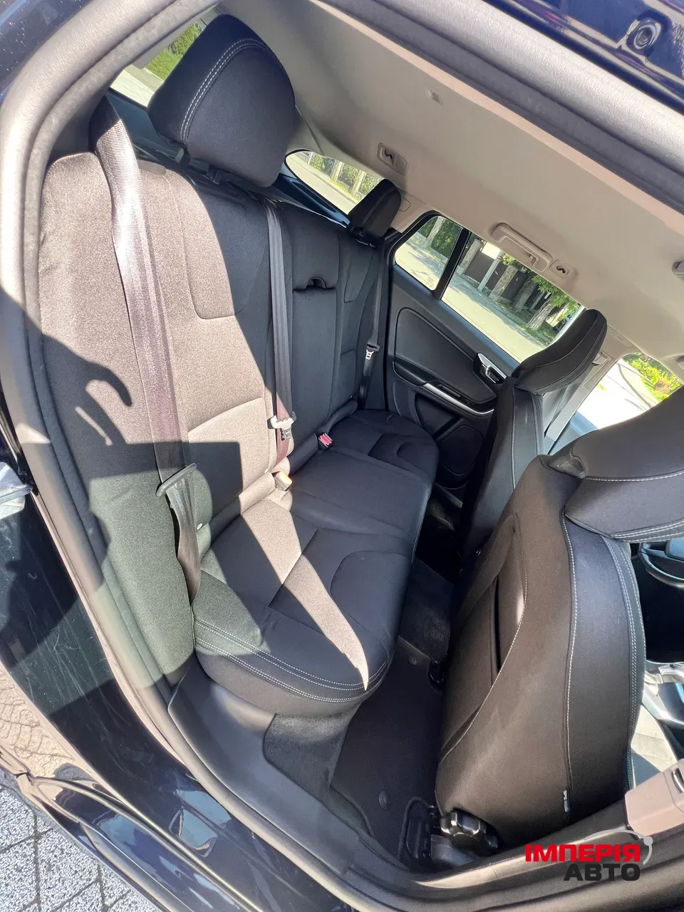 Volvo V60 - фото 45